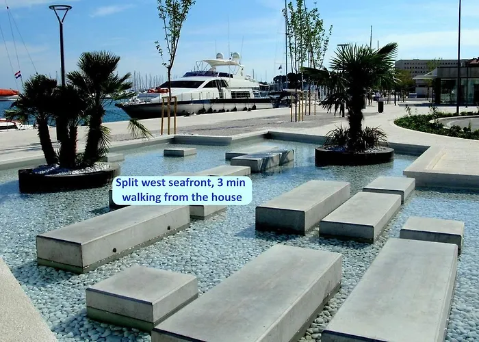 Marija In Perfect Location 게스트하우스 3*